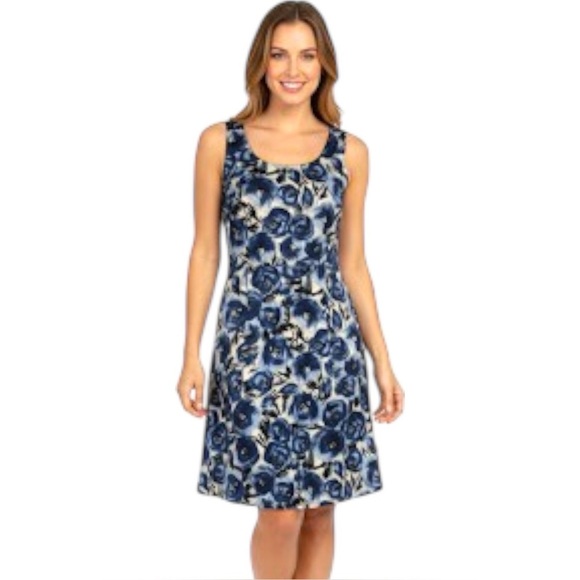 H&M Women’s Dress Size 6 Blue Rose Floral Sleeveless Fit & Flare - Picture 1 of 4